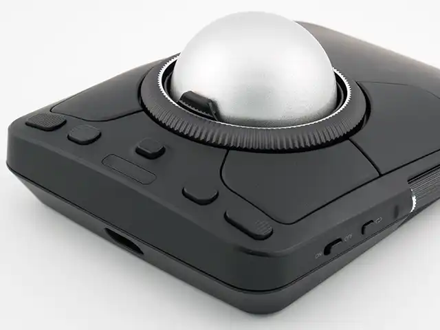 TB800EQ、パームレスト部を横から